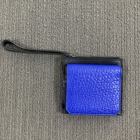 30 Studio Maggio Wallet Womens Small Black Blue Leather Snap Clutch Zip Wristlet - Picture 1 of 14